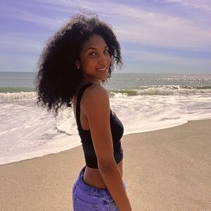 Meet your Posher, Kya